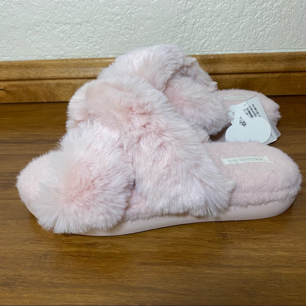 Fluffy Soft Pink Slippers.